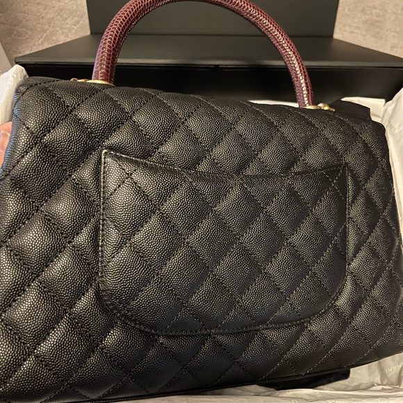 Chanel Caviar Lizard Medium Coco Handle - Picture 6 of 6
